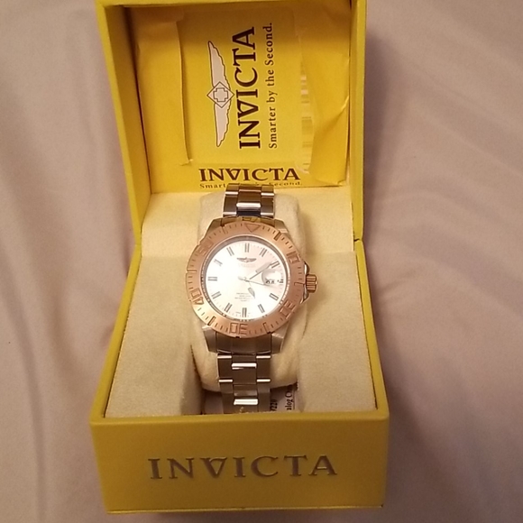 Invicta Accessories - Invicta Watch